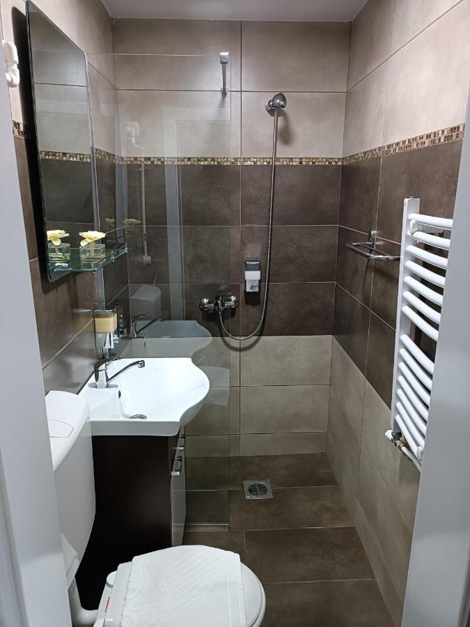 V & V Villa Lalince Kültér fotó