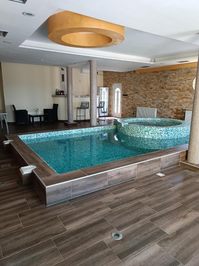 V & V Villa Lalince Kültér fotó